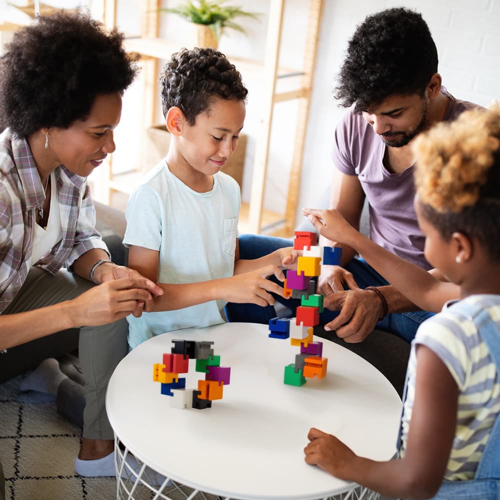 Encourages Collaborative Play